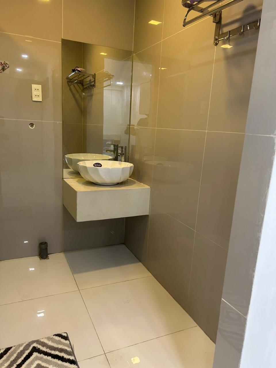 Huyen Apartment โฮจิมินห์ซิตี้ ภายนอก รูปภาพ